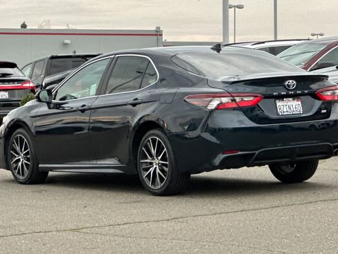Used 2021 Toyota Camry SE w/ Carpet Mat Package (TMS) image 7