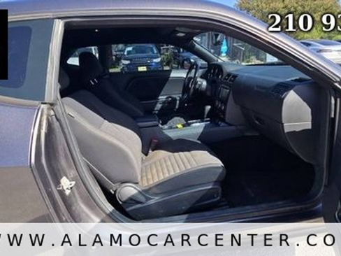 Used 2014 Dodge Challenger SXT w/ Super Sport Group (SS/T) RWD image 13