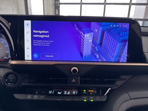 Used 2023 Toyota Crown XLE image 23