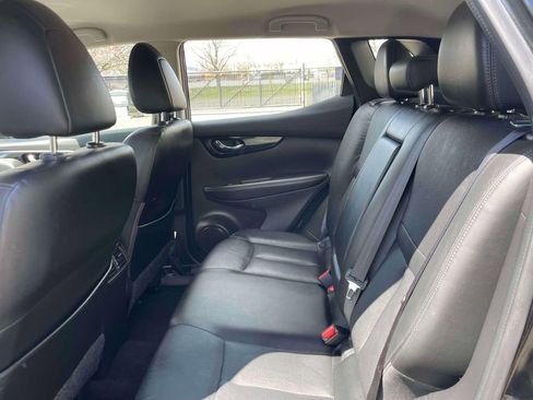 Used 2017 Nissan Rogue Sport SL AWD/4WD image 12