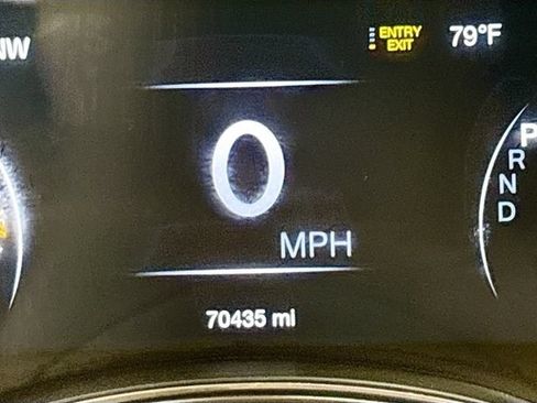Used 2018 Jeep Grand Cherokee Overland AWD/4WD image 11