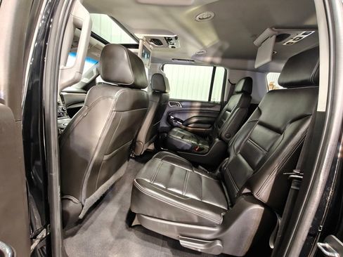 Used 2019 GMC Yukon XL Denali w/ Denali Ultimate Package AWD/4WD image 36