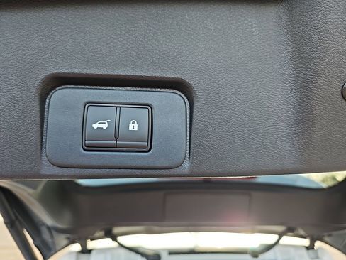 New 2026 Nissan Rogue SV FWD image 18