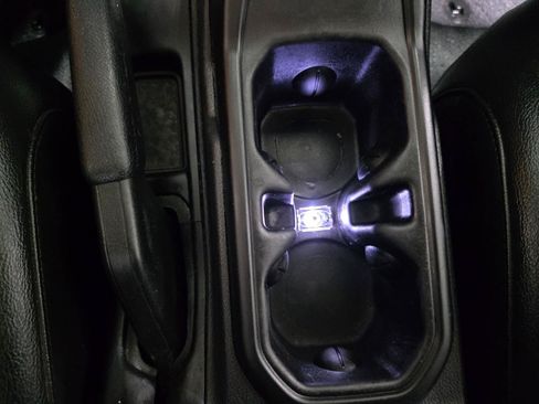 Used 2021 Jeep Gladiator Sport AWD/4WD image 35