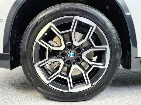 Used 2026 BMW X1 xDrive28i AWD/4WD image 9