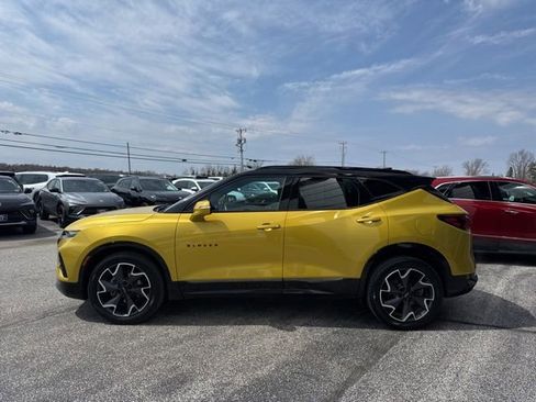 Certified 2022 Chevrolet Blazer RS w/ Enhanced Convenience Package AWD/4WD image 4