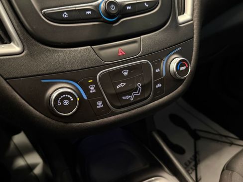 Used 2018 Chevrolet Malibu LS FWD image 14