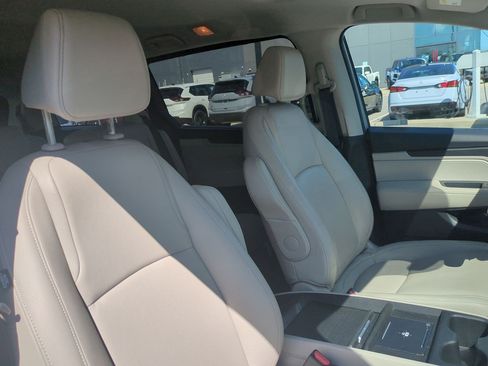 Used 2025 Honda Odyssey EX-L image 43