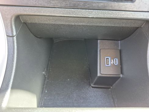 Certified 2024 Ford Edge SEL image 23