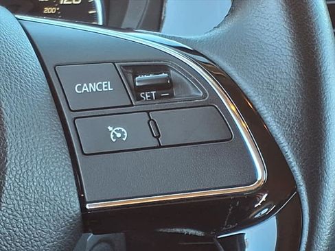 Used 2017 Mitsubishi Outlander SE image 7