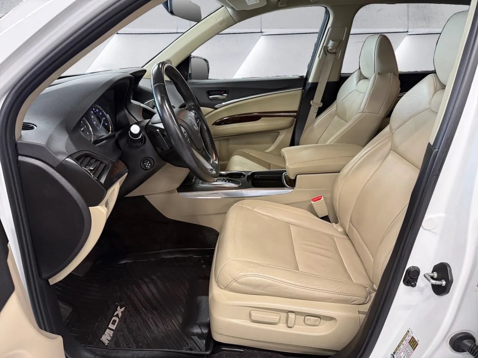 Used 2018 Acura MDX w/ Technology Package AWD/4WD image 15