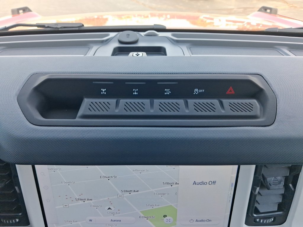 New 2026 Ford Bronco Heritage Edition AWD/4WD image 9