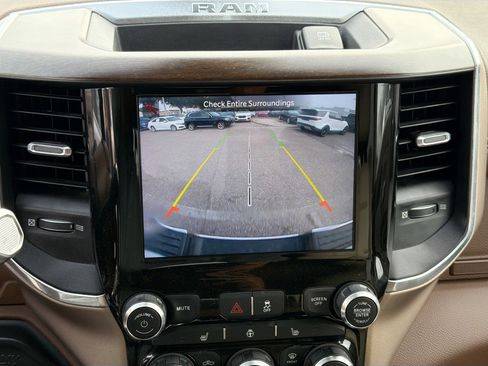 Used 2022 RAM 2500 Laramie image 31