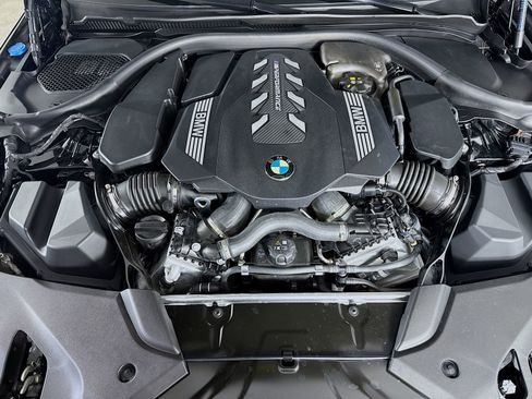 Certified 2023 BMW M550i xDrive w/ Executive Package image 32