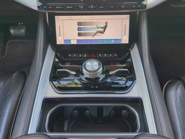 Used 2022 Jeep Grand Wagoneer Series III w/ Rear Seat Video Group 1 AWD/4WD image 22