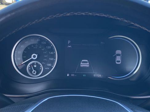 Used 2023 Genesis G70 2.0T image 28