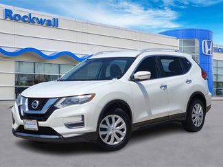 Used 2017 Nissan Rogue S image 1