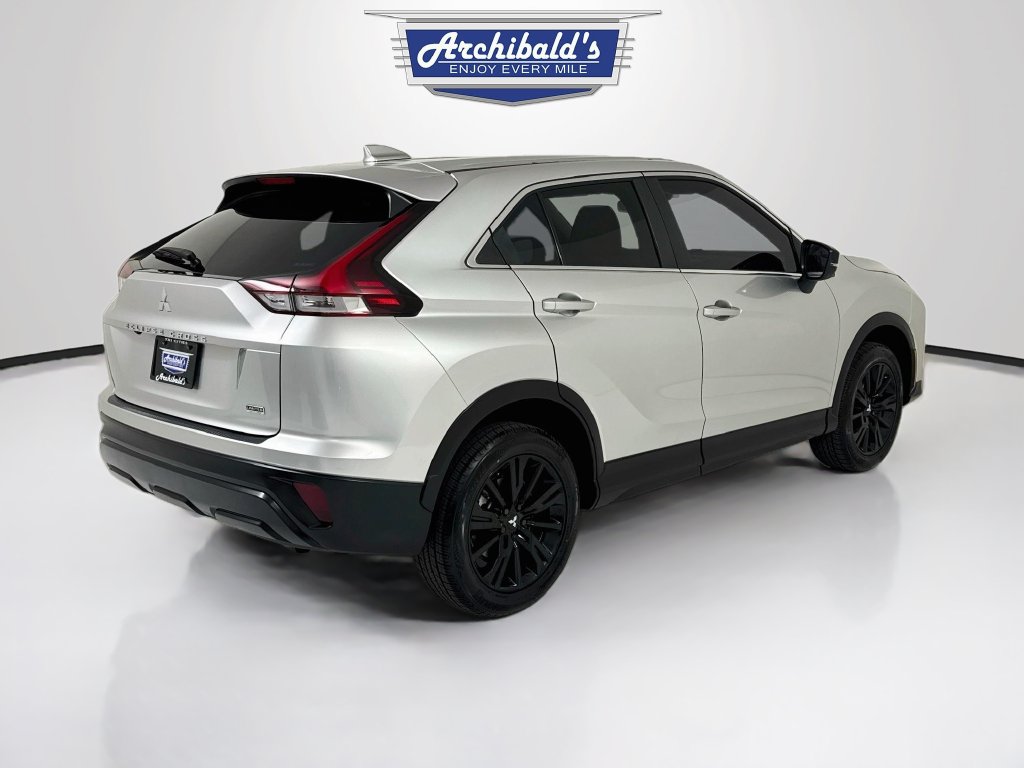 Used 2023 Mitsubishi Eclipse Cross LE AWD/4WD image 8