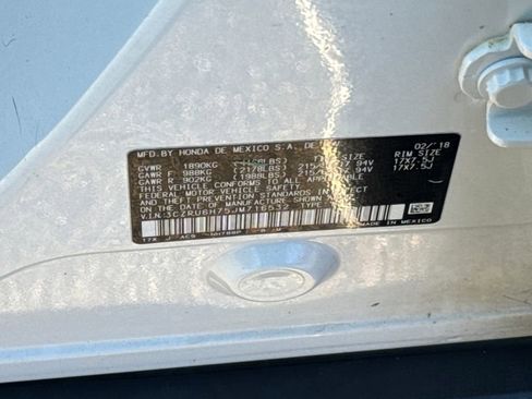 Used 2018 Honda HR-V EX-L image 45