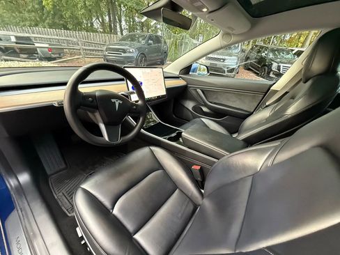 Used 2019 Tesla Model 3 Standard Range Plus image 12