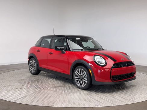 New 2026 MINI Cooper 4-Door Hardtop image 2