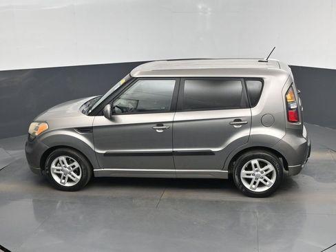 Used 2011 Kia Soul + image 14