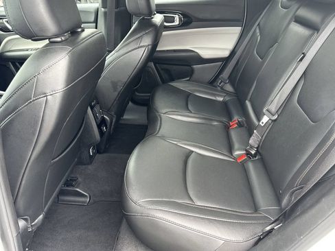 Certified 2024 Jeep Compass Limited AWD/4WD image 15