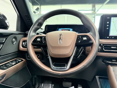 Used 2025 Lincoln Aviator Reserve w/ Jet Appearance Package AWD/4WD image 14