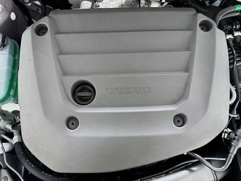 New 2026 Volvo XC40 B5 Plus w/ Climate Package image 29