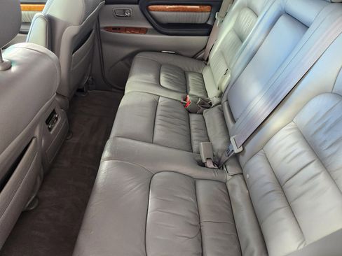 Used 2006 Lexus LX 470 4WD image 13