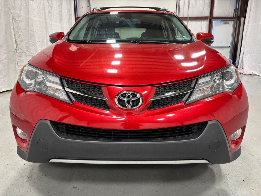 Used 2015 Toyota RAV4 Limited w/ Technology Package AWD/4WD image 2