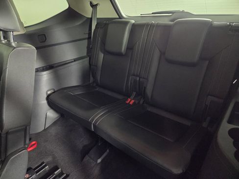 Used 2018 Volkswagen Atlas SE FWD image 25
