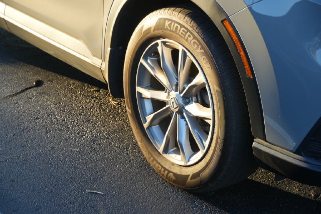 Used 2025 Honda CR-V EX image 2