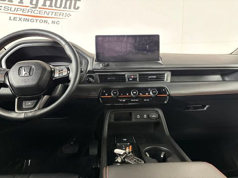 Used 2026 Honda Pilot TrailSport image 27
