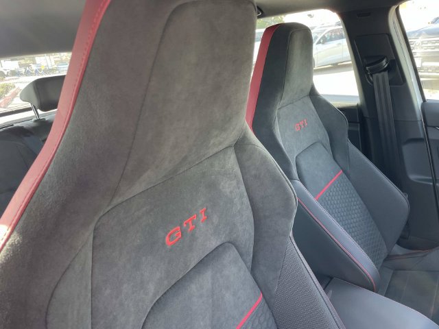 New 2026 Volkswagen GTI SE FWD image 28