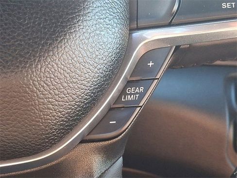 Used 2024 RAM 1500 Laramie image 25