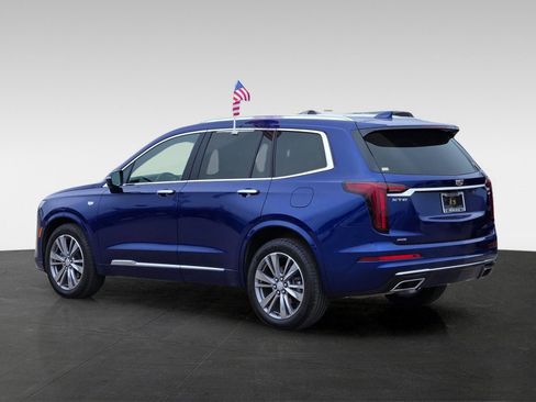 Used 2025 Cadillac XT6 Premium Luxury AWD/4WD image 6