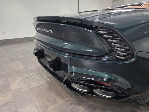 Used 2026 Aston Martin Vanquish Convertible RWD image 8