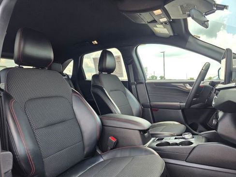 Used 2023 Ford Escape ST-Line w/ Tech Pack #1 AWD/4WD image 18