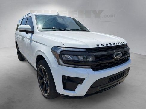 Certified 2023 Ford Expedition Limited AWD/4WD image 2