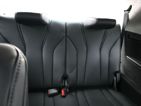 Used 2023 Acura MDX 3.5L image 12