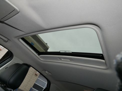 Used 2021 Ford EcoSport Titanium image 36