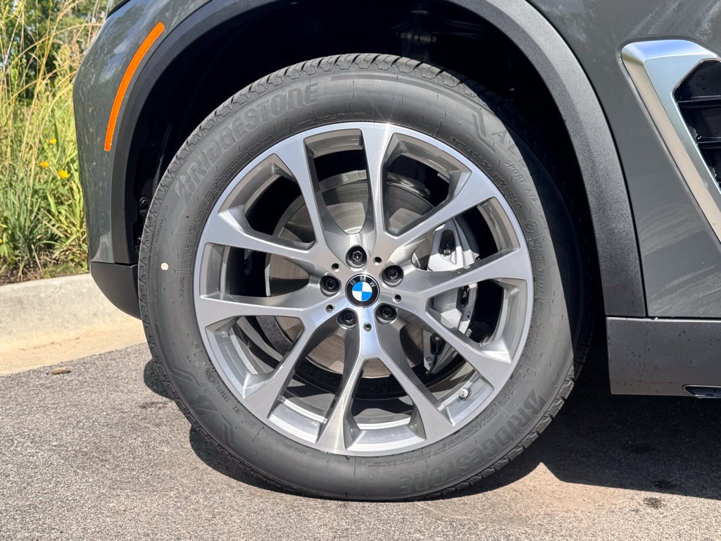 Used 2026 BMW X5 xDrive40i w/ Climate Comfort Package AWD/4WD image 11