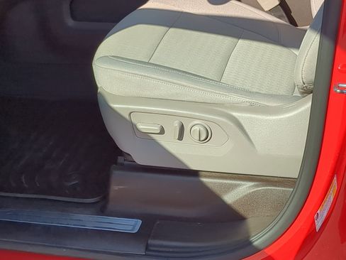 Used 2020 GMC Sierra 1500 Elevation w/ Elevation Value Package image 12