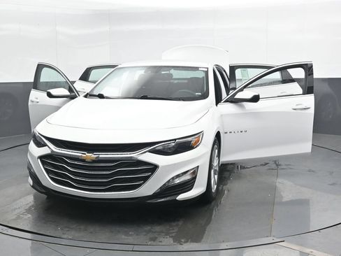Used 2024 Chevrolet Malibu LT FWD image 47