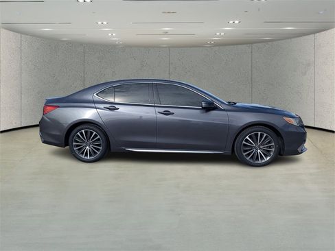 Used 2018 Acura TLX V6 w/ Advance Package image 2