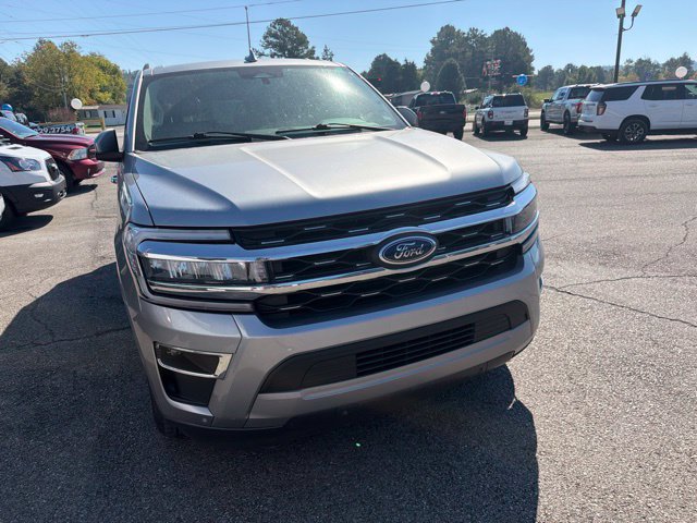 Used 2024 Ford Expedition Limited RWD image 4