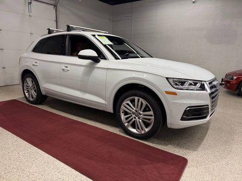 Used 2019 Audi Q5 Prestige w/ Prestige Package AWD/4WD image 10