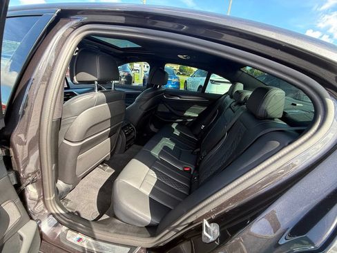 Used 2023 BMW M550i xDrive AWD/4WD image 24