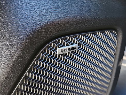 Used 2025 Mitsubishi Outlander SE image 21